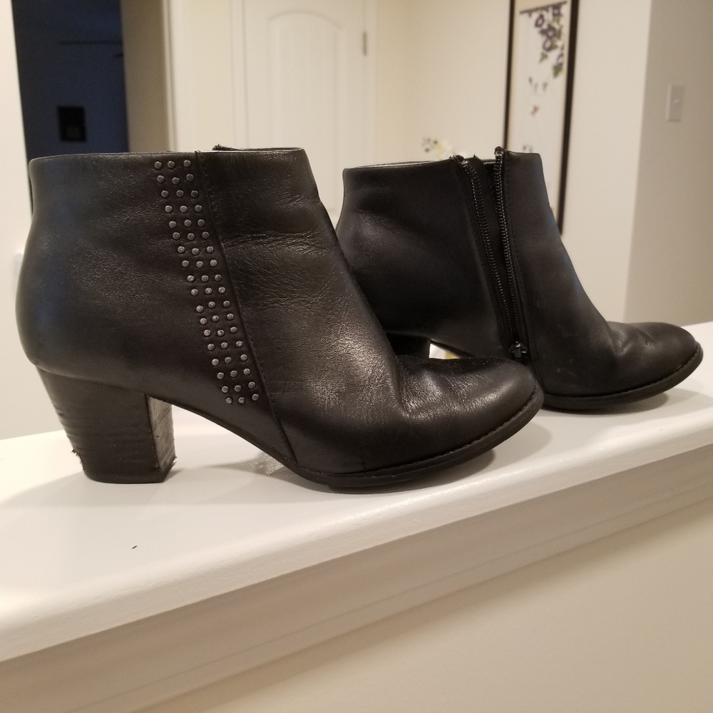 Vionic Boots